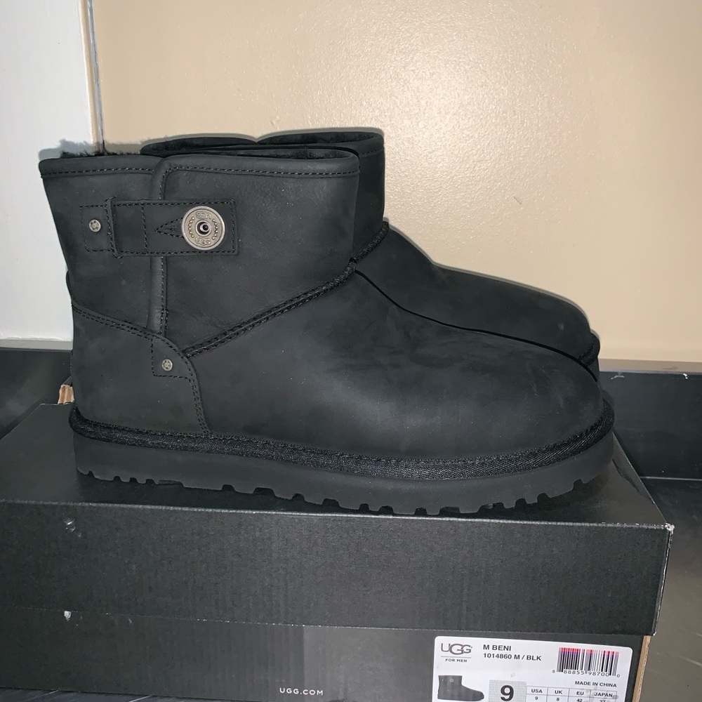 Short boots